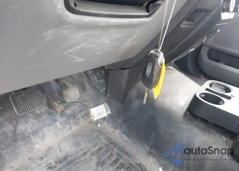 2018 Ford F-150 Xl z USA, uszkodzony, nr VIN 1FTMF1CB4JKC41035